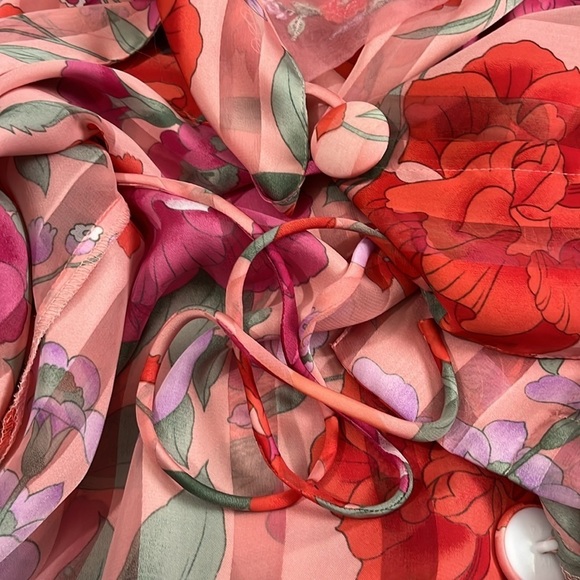 Victoria’s Secret Vintage Robe - Picture 9 of 9